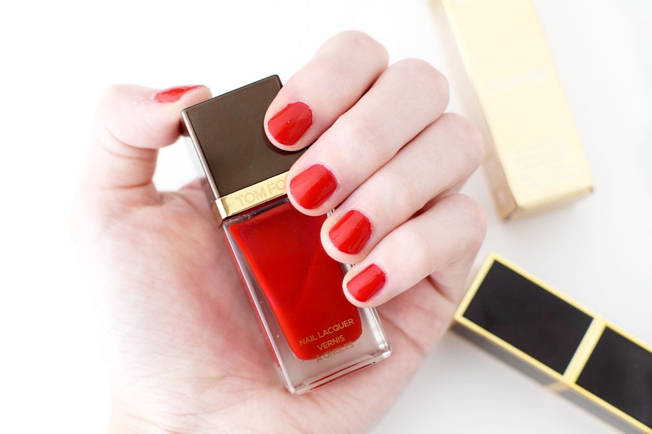 Tom Ford beauty nail lacquer carnal red swatch