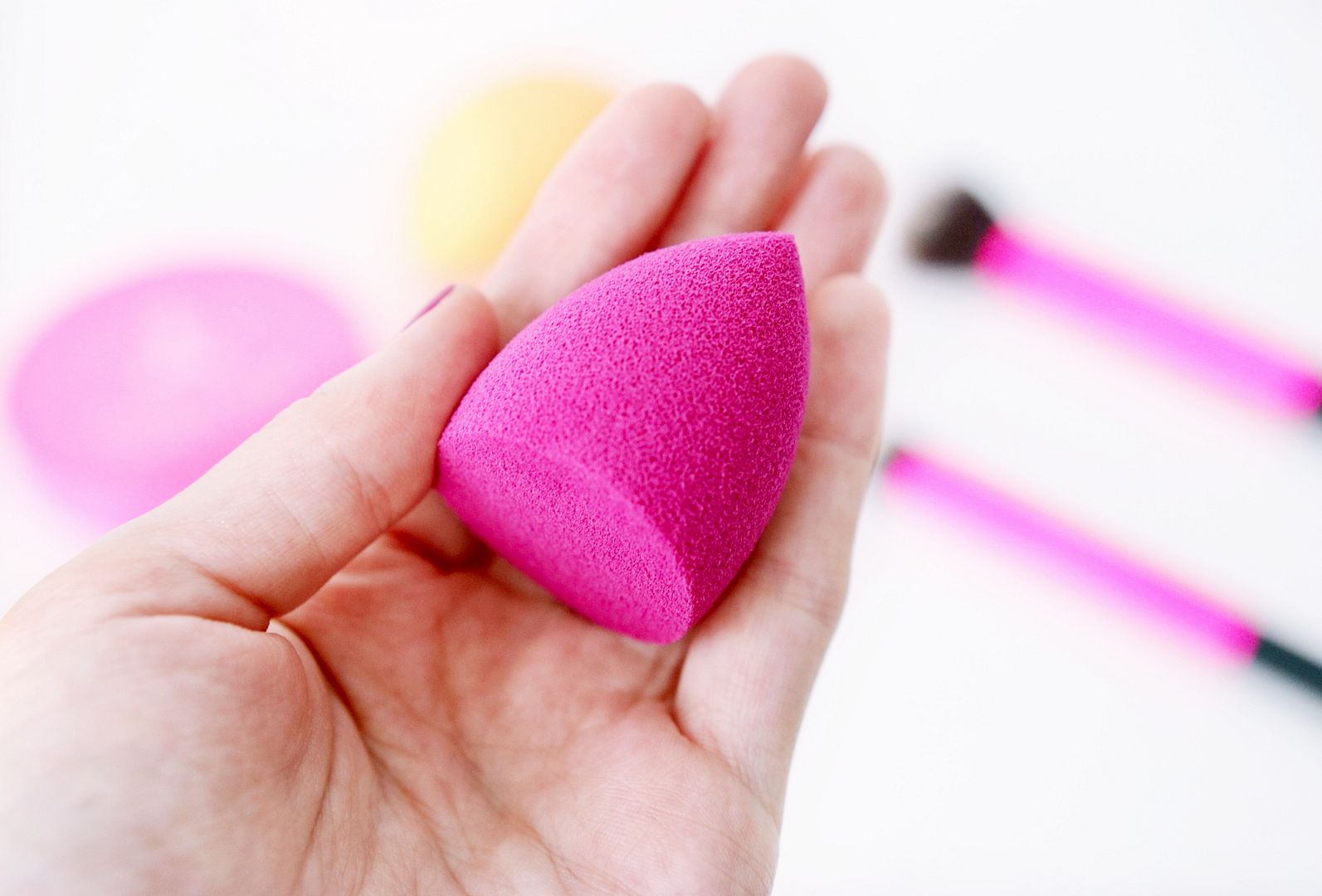 Real Techniques Launch MakeUp Sponge Collection & Win Your Own Set!
