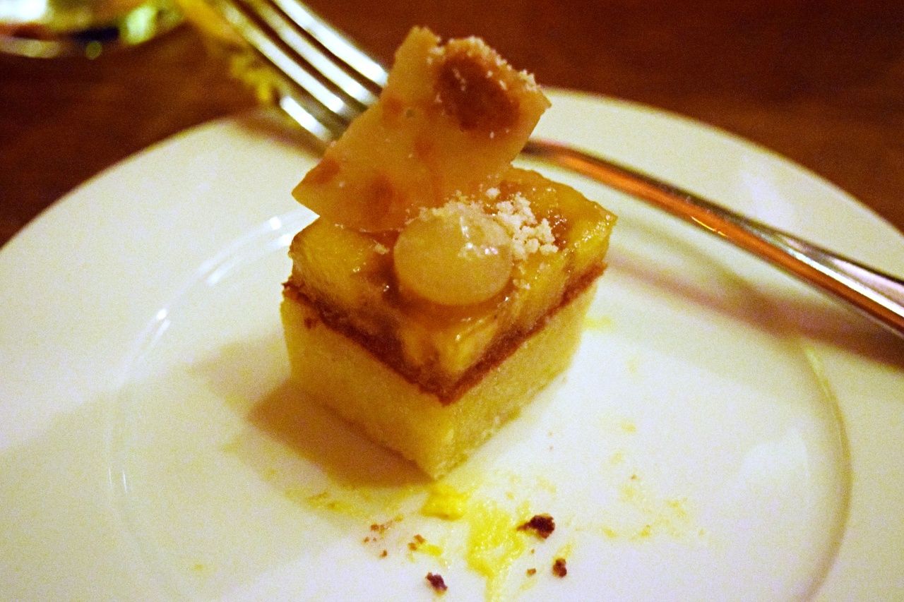 Dessert apple mini cake