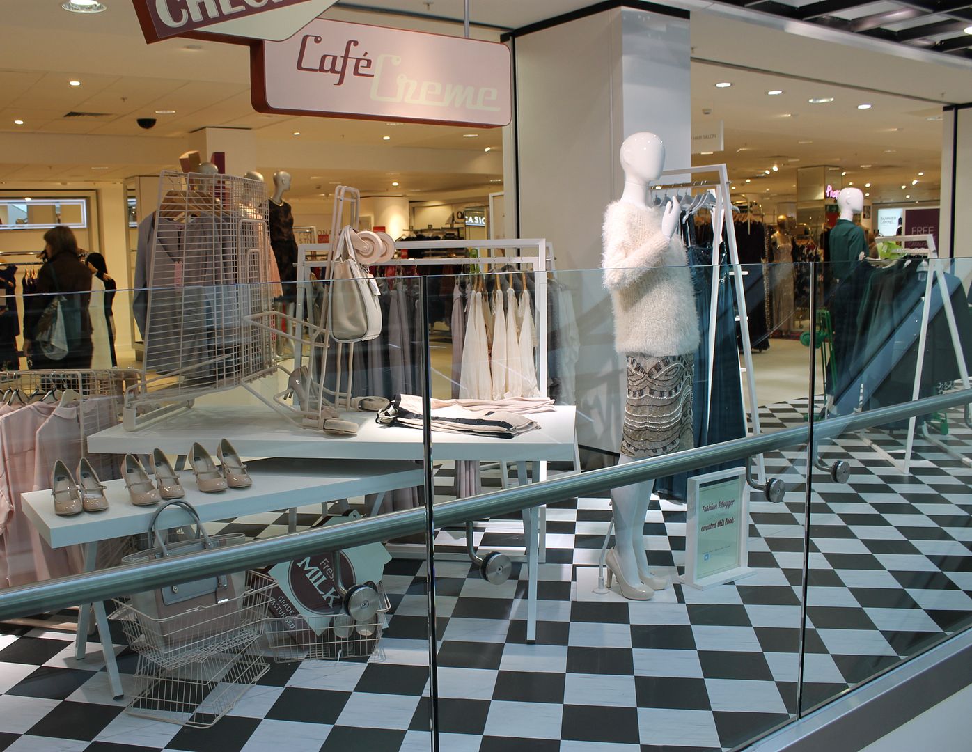 Cafe Creme Debenhams Mannequin