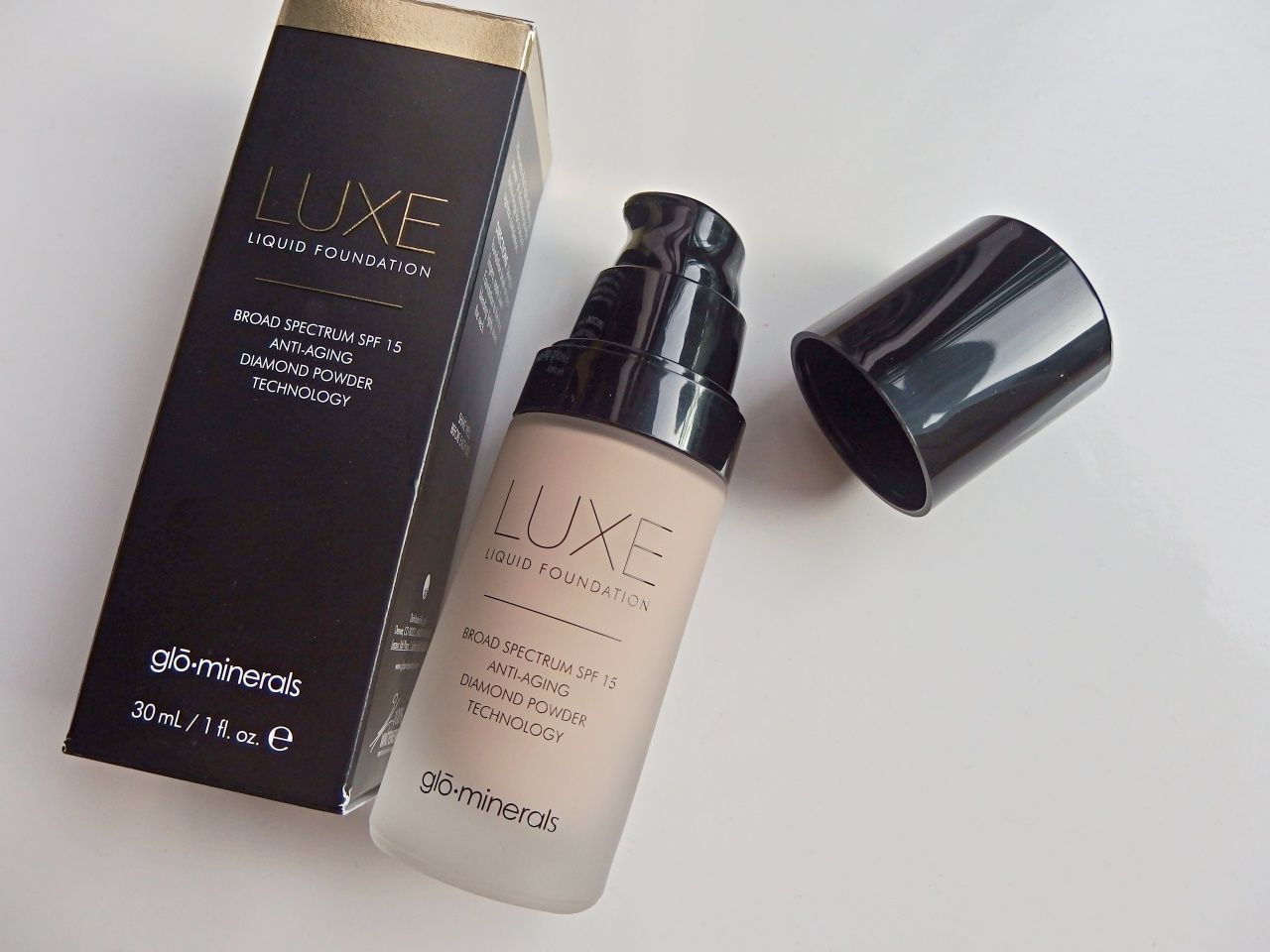 Glominerals Luxe Liquid Foundation Reviewed
