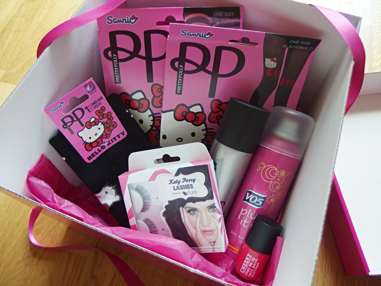 Pretty Polly Hello Kitty Giveaway