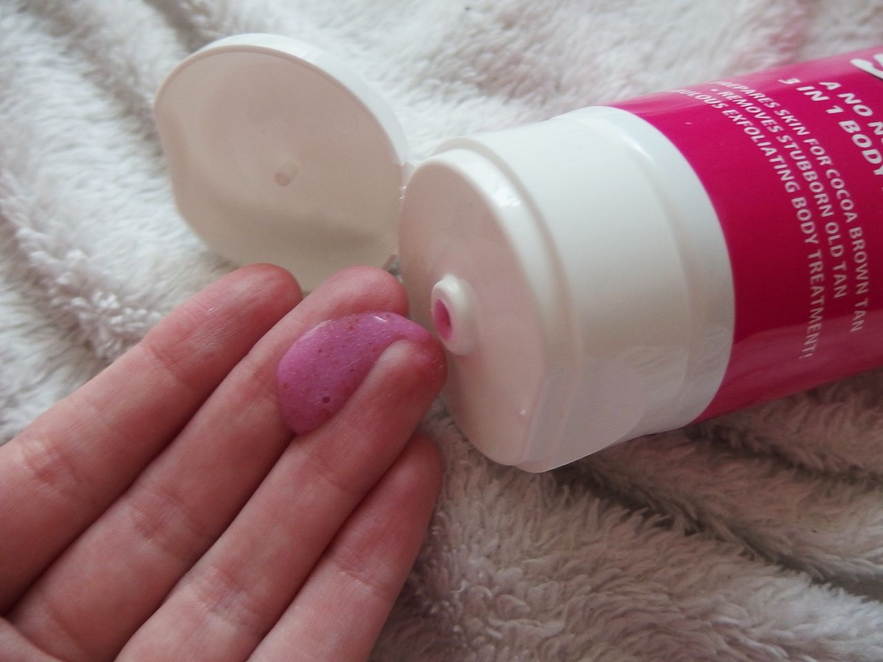 Cocoa Brown Tough Stuff Scrub