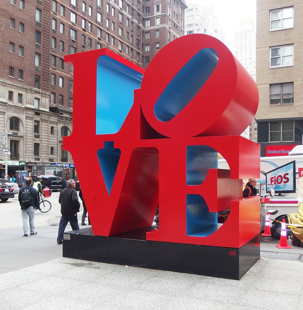 LOVE sign New York