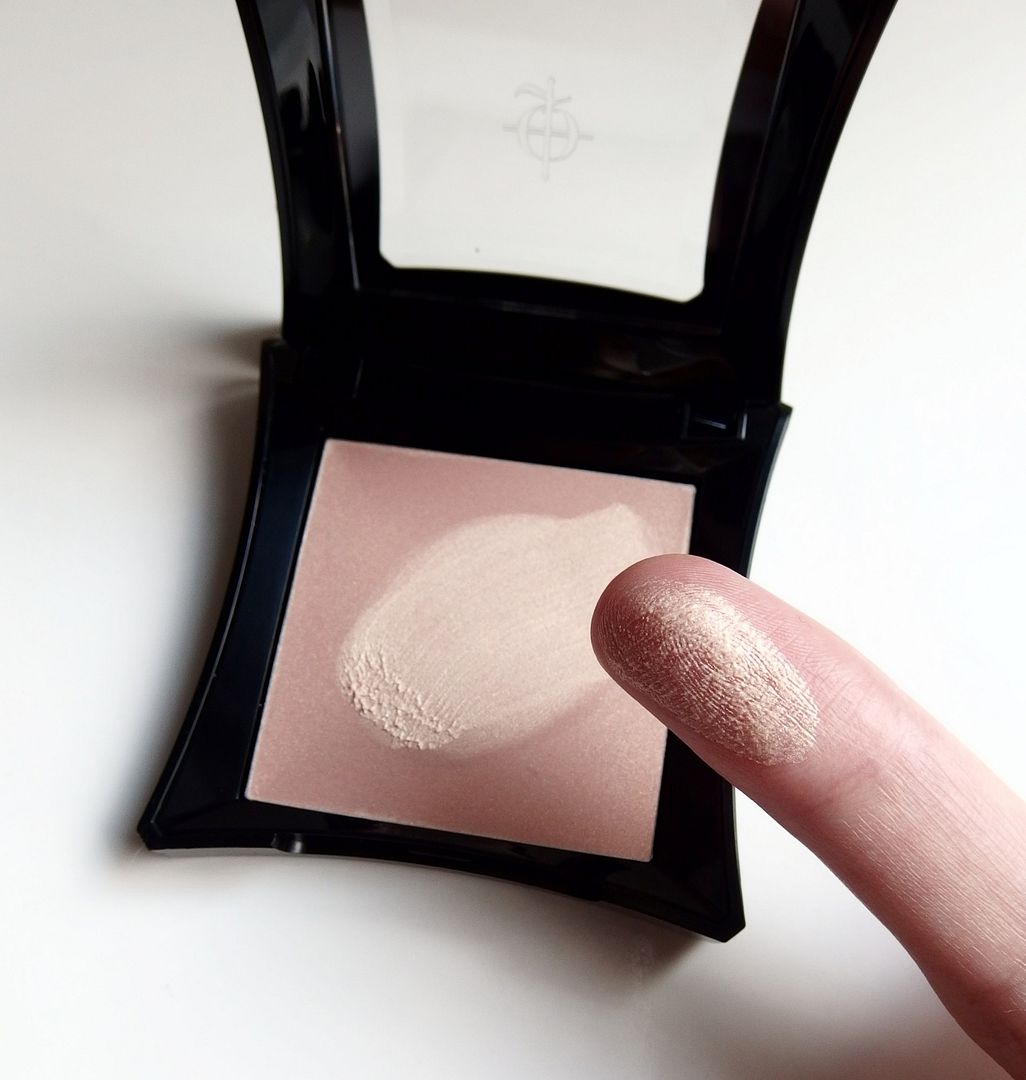Illamasqua Gleam Highlighter